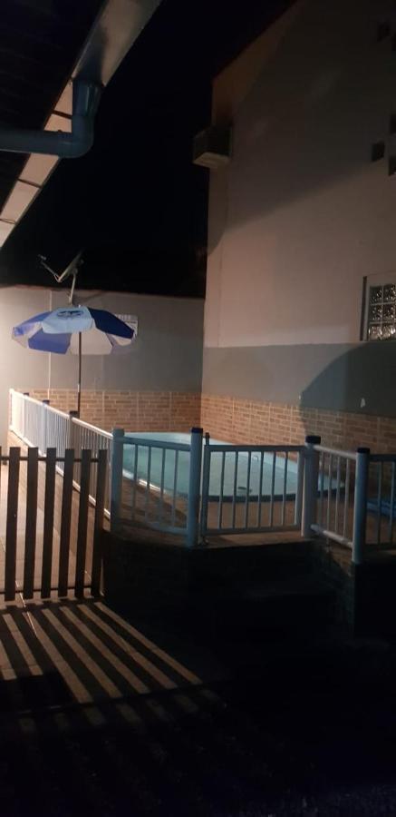 Residencial 300 Metros Do Parque Penha (Santa Catarina) Exterior photo